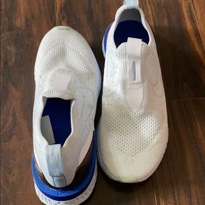 Nike epic phantom react fly knit